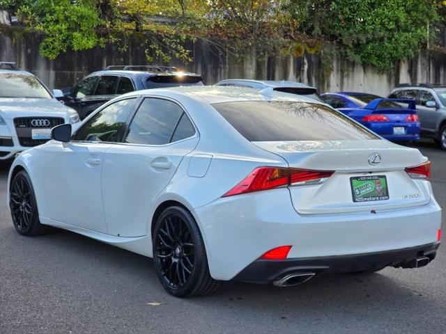 2017 Lexus IS 200t 200t