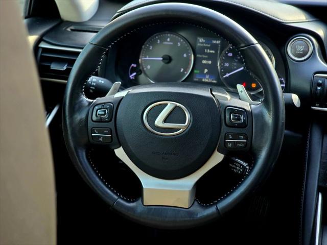 2017 Lexus IS 200t 200t