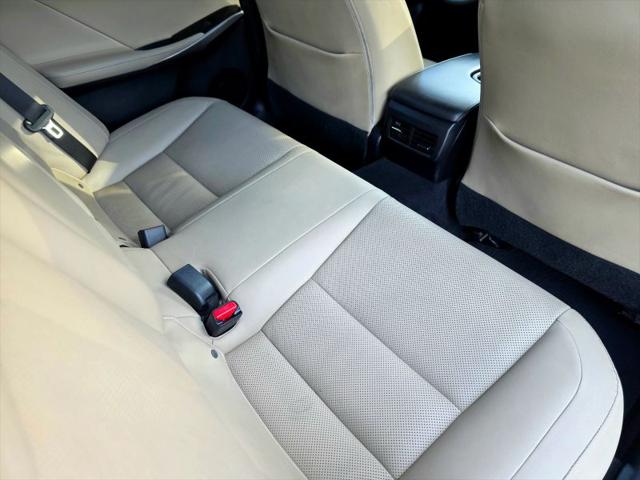 2017 Lexus IS 200t 200t