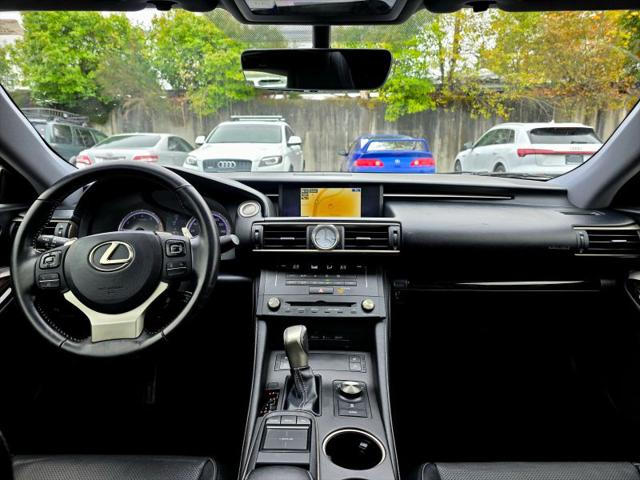2016 Lexus RC 200t 200t