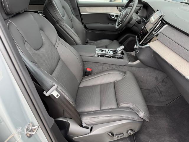 2026 Volvo XC90 Ultra, B6 AWD Gas mild hybrid, Gasoline, Bright, 7 Seats