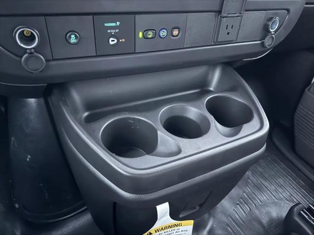 2025 Chevrolet Express Cargo Van RWD 2500 Regular Wheelbase WT
