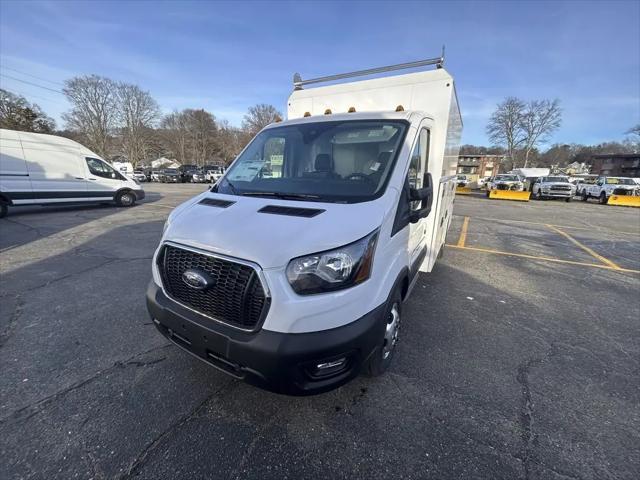 2025 Ford Transit Cutaway Unknown