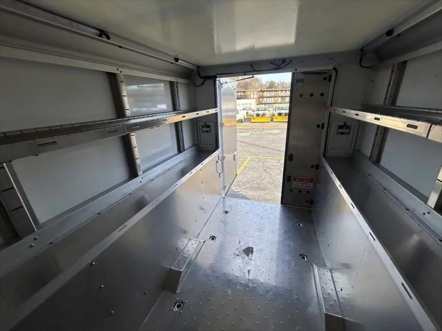 2025 Ford Transit Cutaway Unknown