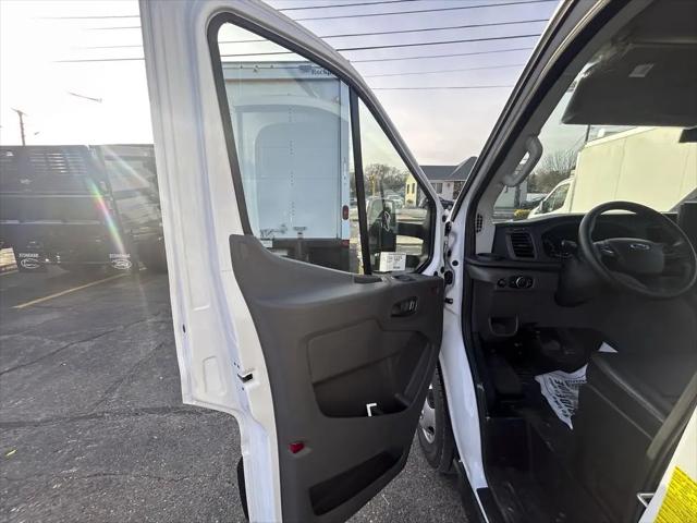 2025 Ford Transit Cutaway Unknown