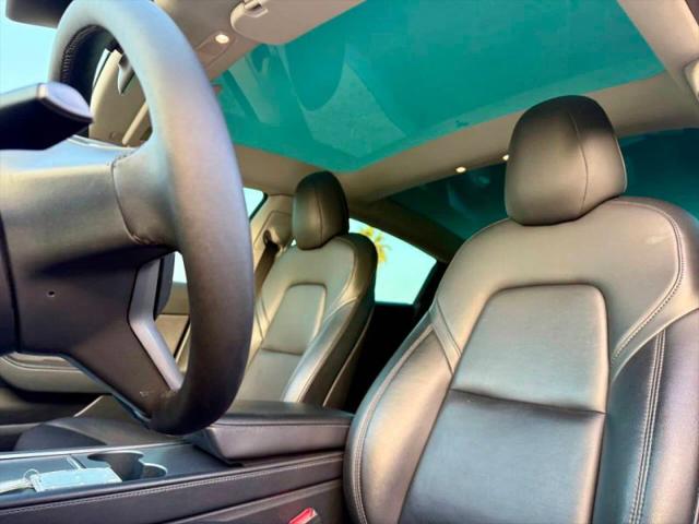 2022 Tesla Model 3 Rear-Wheel Drive