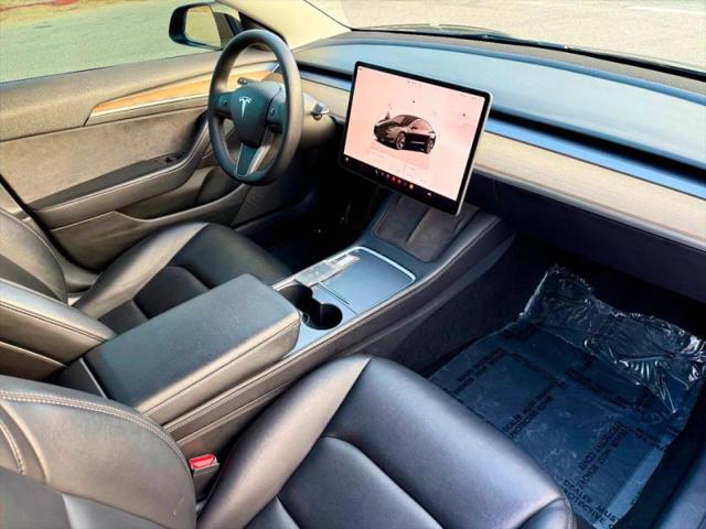 2022 Tesla Model 3 Rear-Wheel Drive