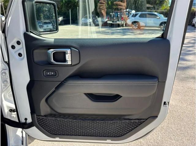 2021 Jeep Wrangler Sahara Altitude 4x4