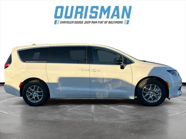 2026 Chrysler Voyager LX