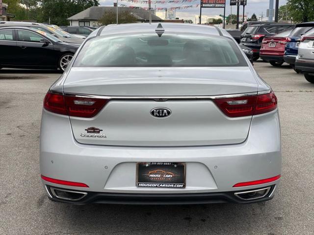 2017 Kia Cadenza Premium