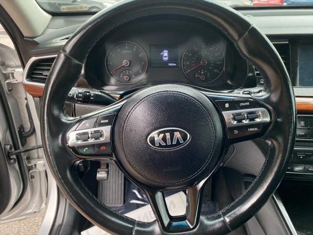 2017 Kia Cadenza Premium