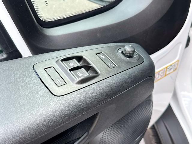 2026 Ram ProMaster Cargo Van SLT