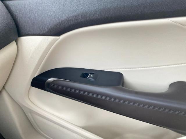2015 Lincoln MKC Base