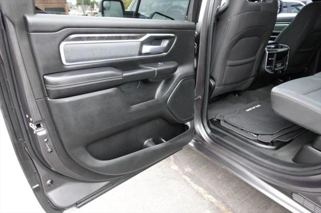 2022 Ram 1500 Big Horn Crew Cab 4x4 5'7" Box