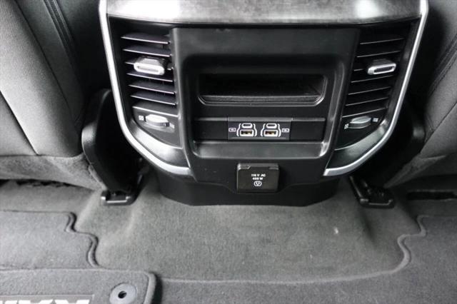 2022 Ram 1500 Big Horn Crew Cab 4x4 5'7" Box