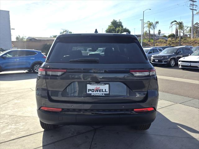 2025 Jeep Grand Cherokee Altitude 4x2
