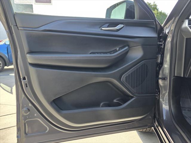 2025 Jeep Grand Cherokee Altitude 4x2
