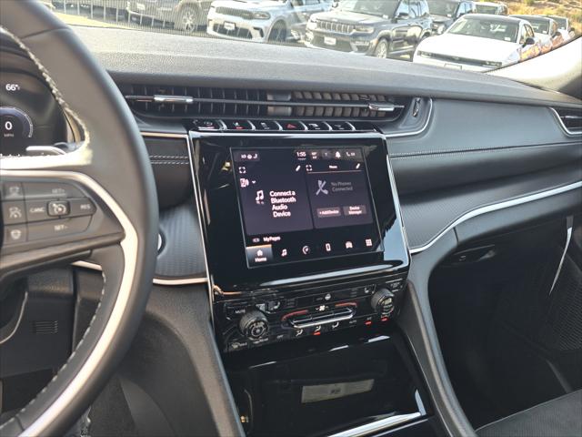 2025 Jeep Grand Cherokee Altitude 4x2