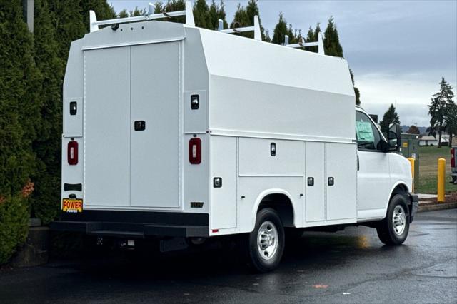 2025 Chevrolet Express Cutaway Work Van
