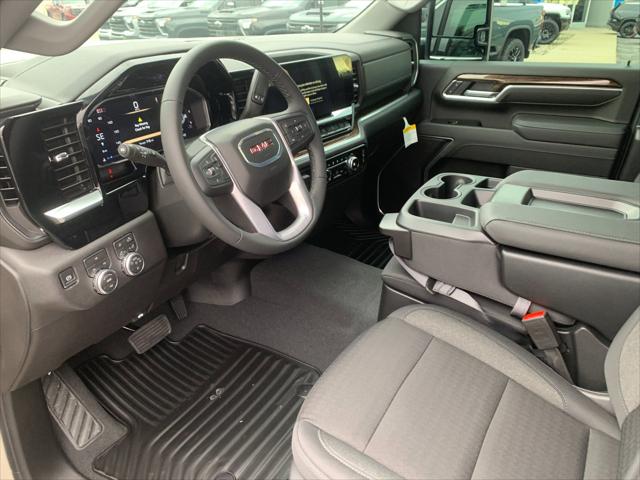 2026 GMC Sierra 2500HD Crew Cab, Standard Bed, SLE, 4WD