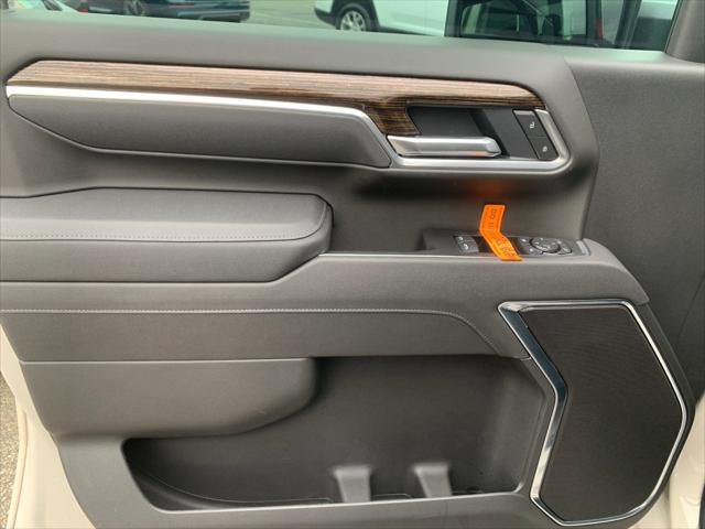 2026 GMC Sierra 2500HD Crew Cab, Standard Bed, SLE, 4WD