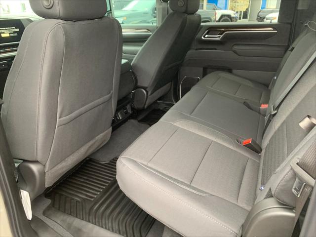 2026 GMC Sierra 2500HD Crew Cab, Standard Bed, SLE, 4WD