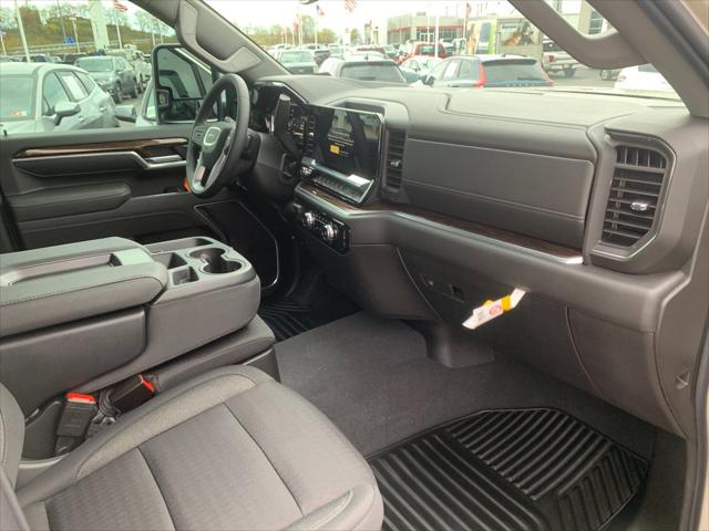2026 GMC Sierra 2500HD Crew Cab, Standard Bed, SLE, 4WD
