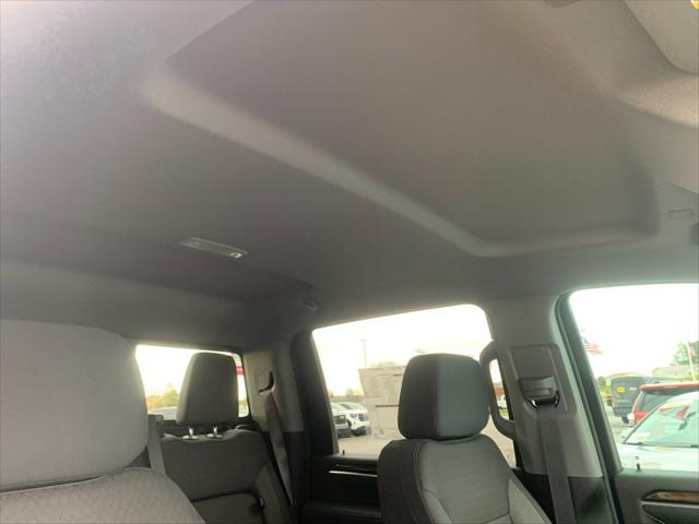 2026 GMC Sierra 2500HD Crew Cab, Standard Bed, SLE, 4WD