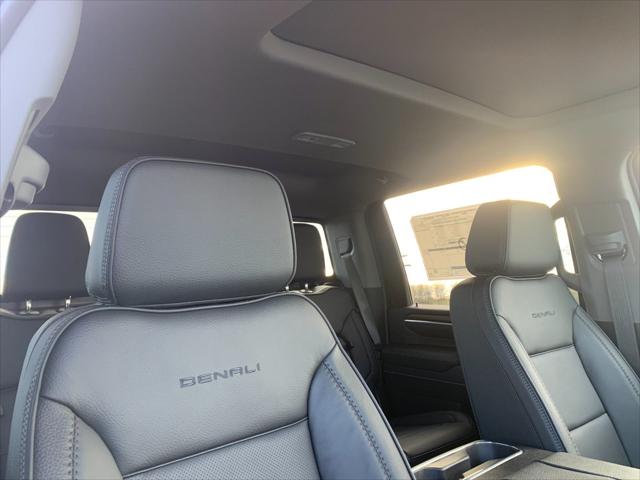 2026 GMC Sierra 2500HD Crew Cab, Standard Bed, Denali, 4WD