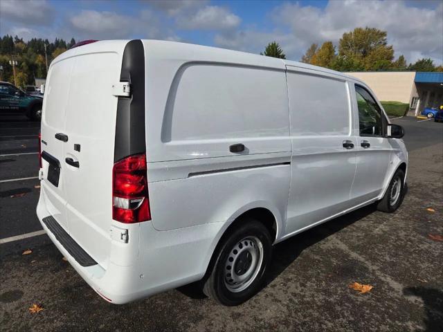 2023 Mercedes-Benz Metris Standard