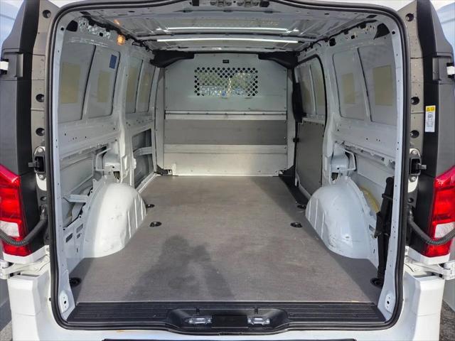 2023 Mercedes-Benz Metris Standard