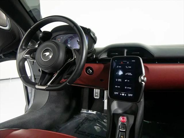 2023 McLaren Artura TechLux