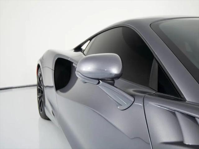 2023 McLaren Artura TechLux