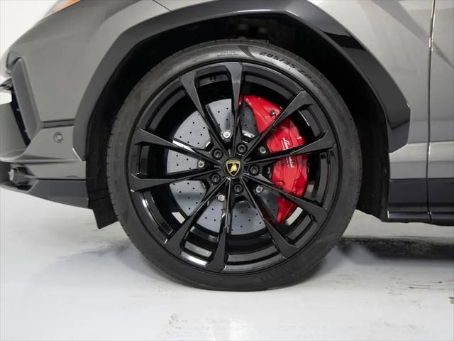 2024 Lamborghini Urus S