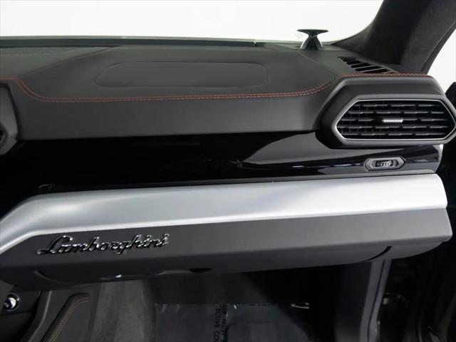 2024 Lamborghini Urus S