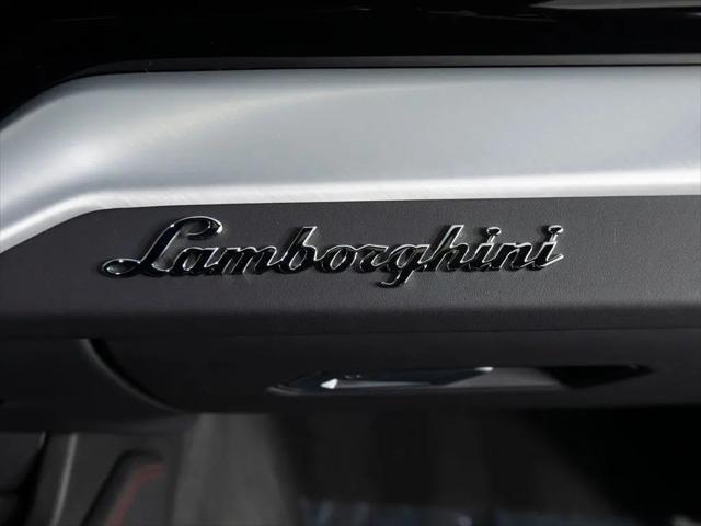 2024 Lamborghini Urus S