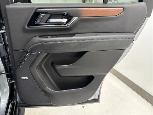 2025 GMC Yukon 4WD Denali
