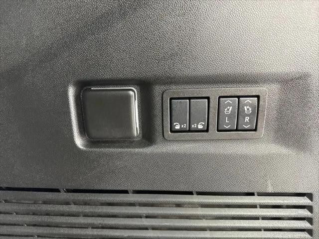 2025 GMC Yukon 4WD Denali