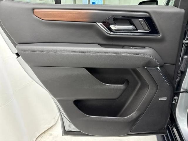 2025 GMC Yukon 4WD Denali