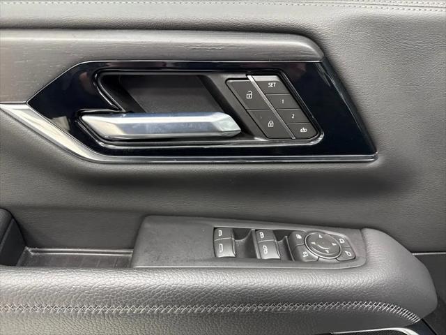 2025 GMC Yukon 4WD Denali