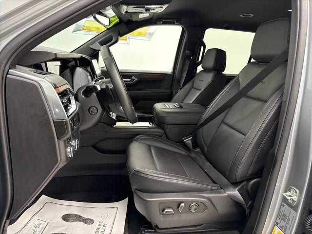 2025 GMC Yukon 4WD Denali