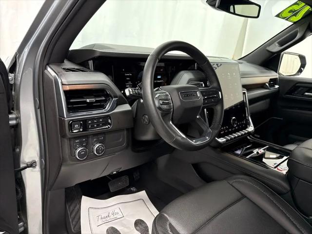 2025 GMC Yukon 4WD Denali