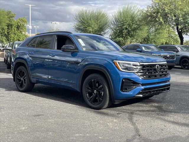 2026 Volkswagen Atlas Cross Sport SEL R-Line Black