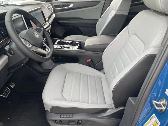 2026 Volkswagen Atlas Cross Sport SEL R-Line Black