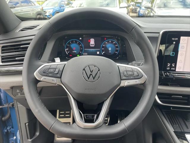 2026 Volkswagen Atlas Cross Sport SEL R-Line Black