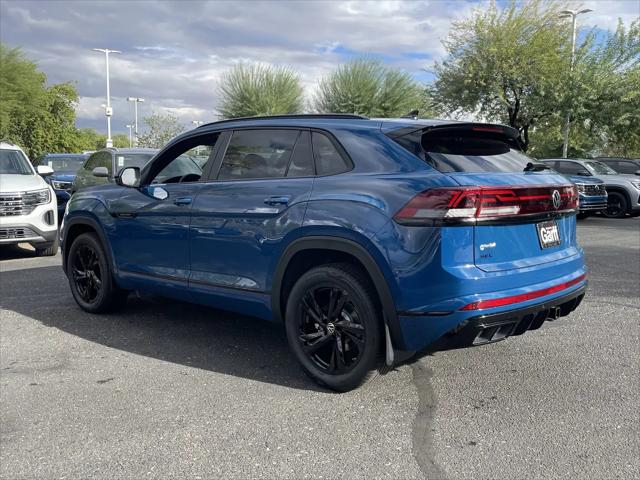 2026 Volkswagen Atlas Cross Sport SEL R-Line Black