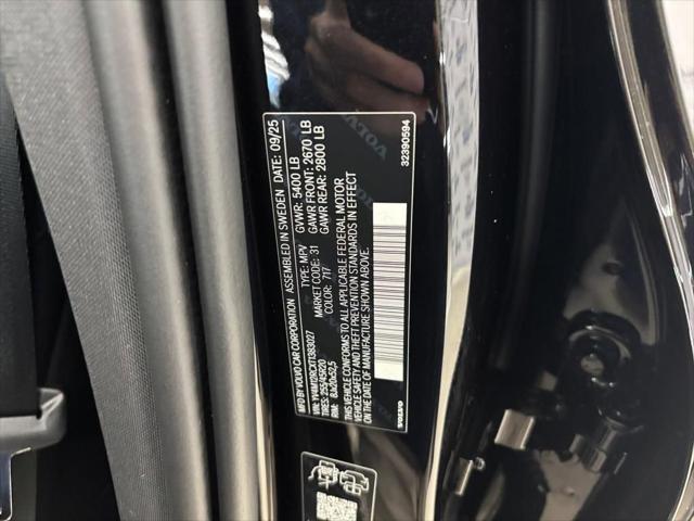 2026 Volvo XC60 B5 Plus