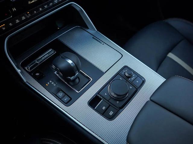 2026 Mazda X-90 Premium Plus