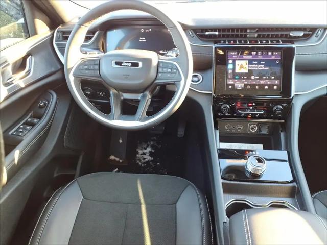 2025 Jeep Grand Cherokee L Altitude X 4x4