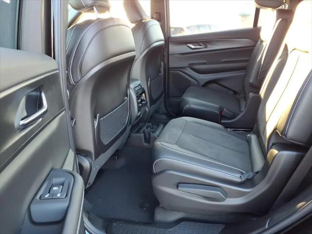 2025 Jeep Grand Cherokee L Altitude X 4x4